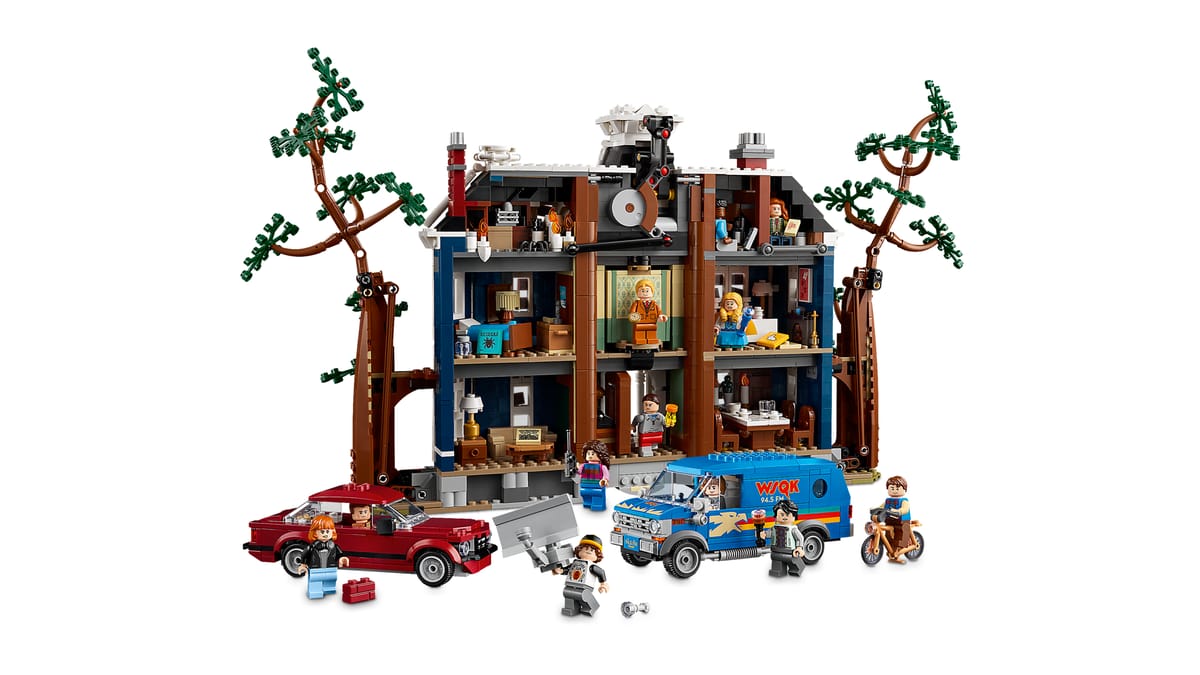 Official LEGO secondary image of Stranger Things The Creel House 11370