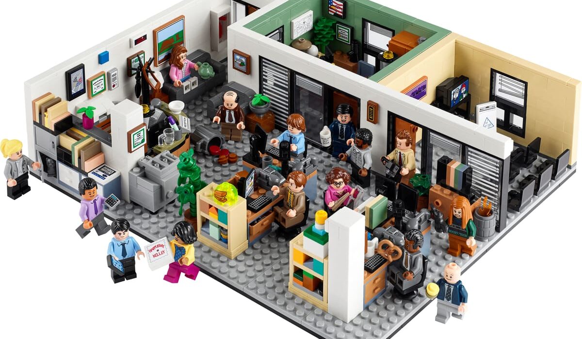 Official LEGO prod image of The Office 21336