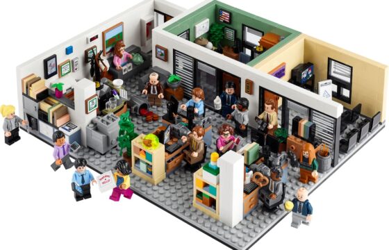 Official LEGO prod image of The Office 21336