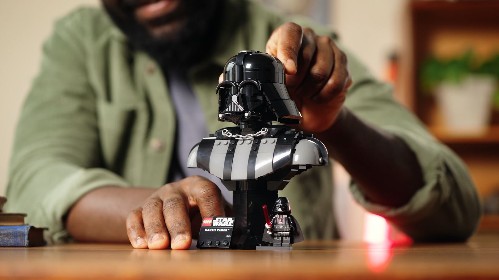 Official LEGO promotional image for LEGO Star Wars 75439 Darth Vader Bust