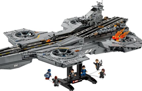 Official LEGO Prod image for LEGO Marvel 76354 S.H.I.E.L.D. Helicarrier