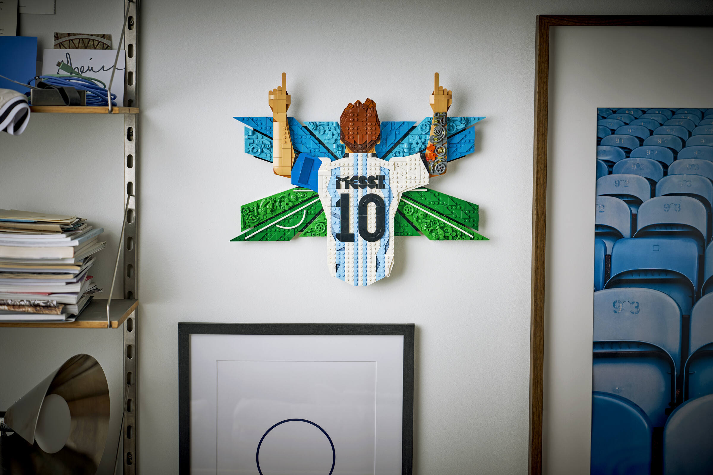 Official LEGO lifestyle image for Lionel Messi – Celebration set 43018