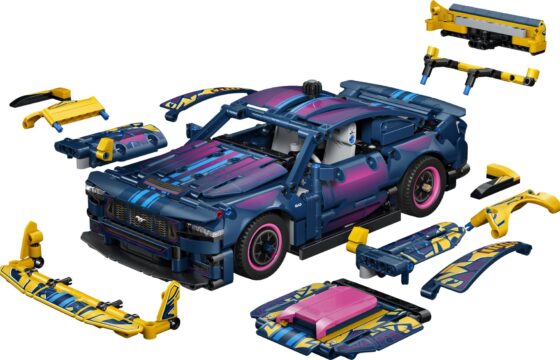 Official LEGO image of Custom Garage Ford Mustang GT Car (1)
