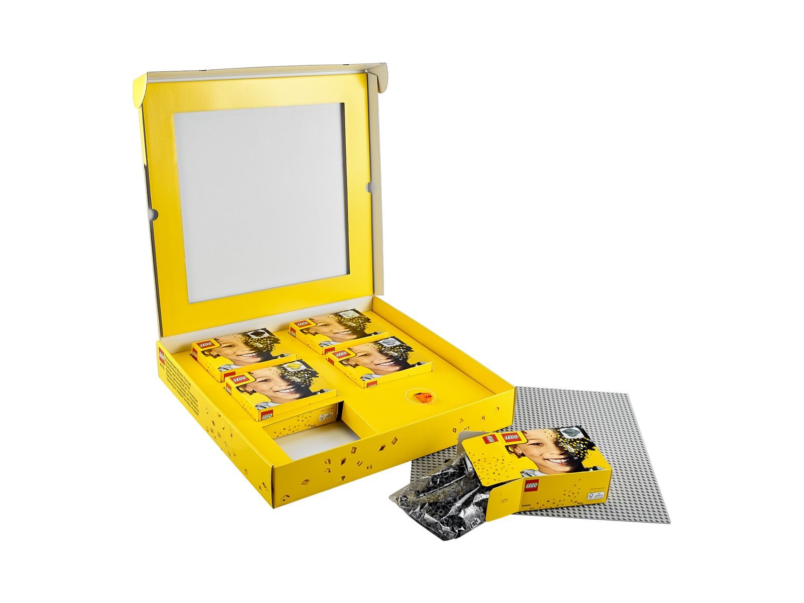 Official LEGO promotional image from the 40179 Mosaic Maker listing.