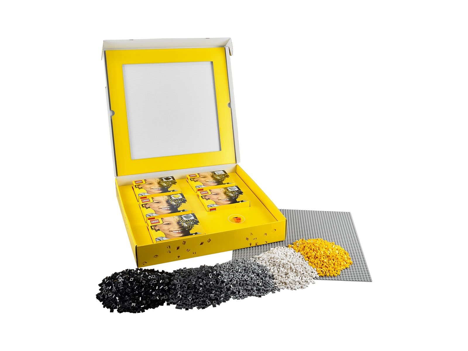 Additional official LEGO image from the 40179 Mosaic Maker listing.