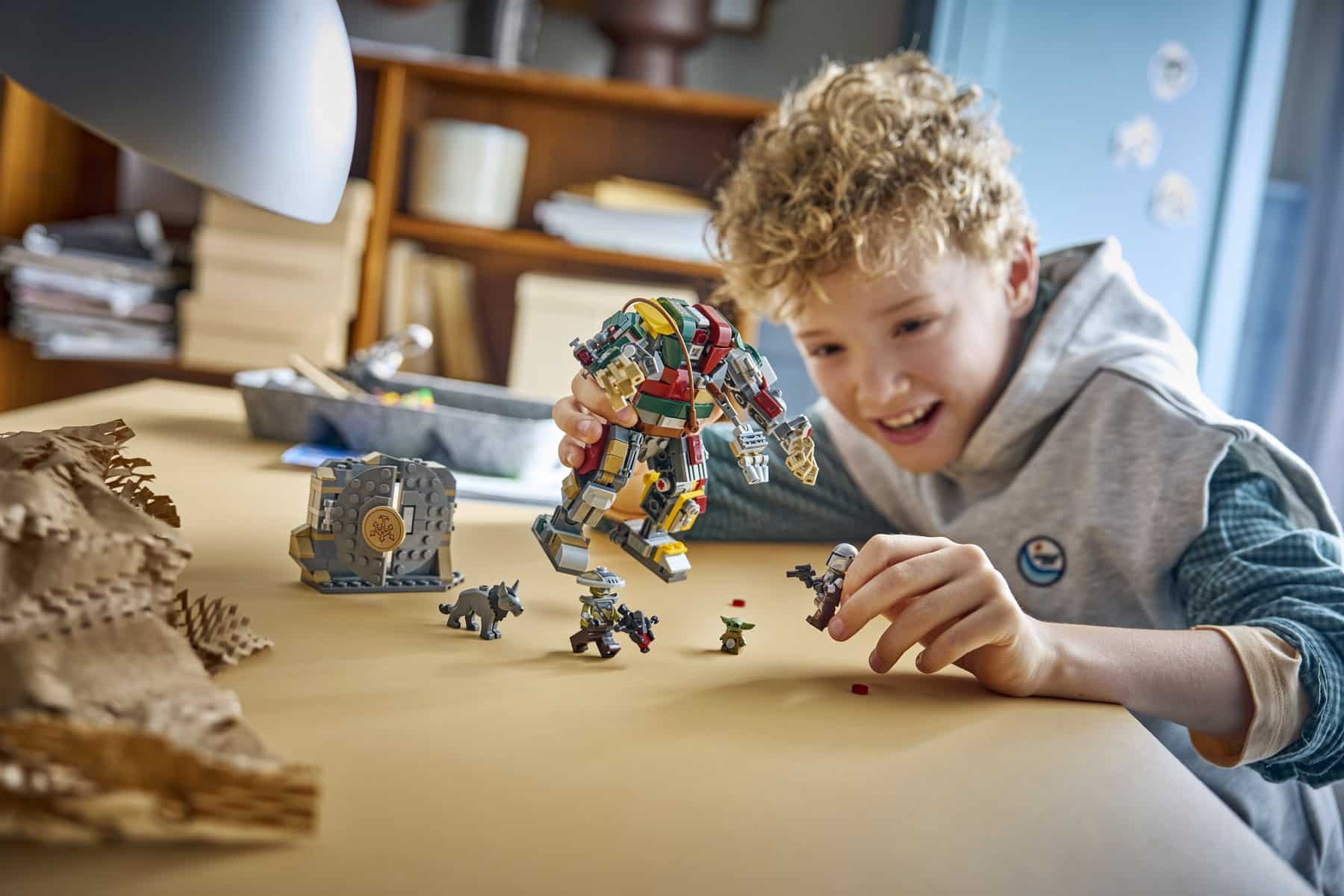 Official LEGO image of Hutt Palace Sentry Droid Showdown