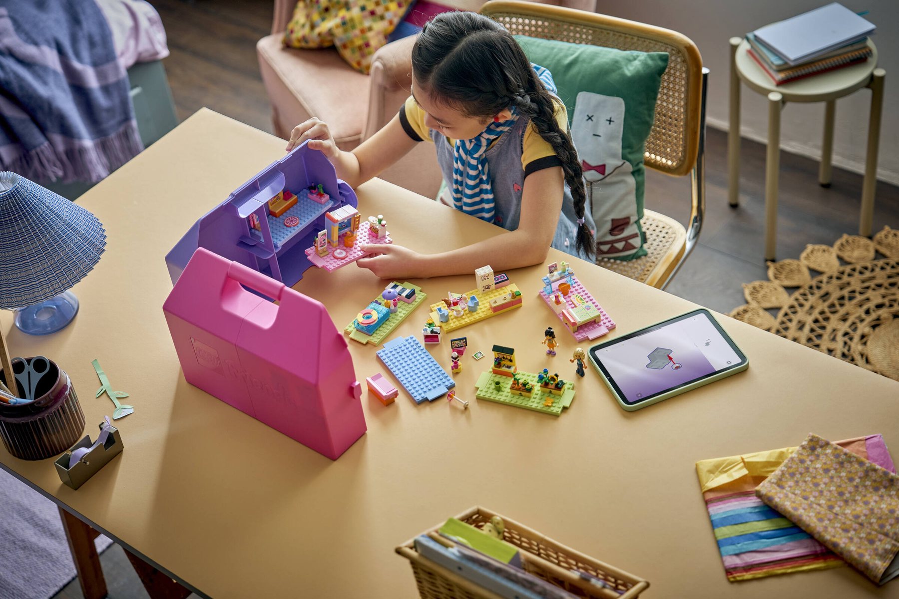 LEGO Friends 42697 Creative Dollhouse Suitcase lifestyle image
