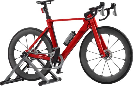 Official LEGO image of Road Bike