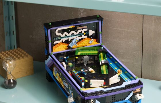 A LEGO Icons Arcade Pinball Machine set displayed on a shelf.