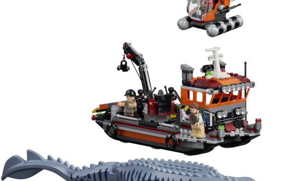 Official LEGO image of Mosasaurus Dinosaur Boat Attack
