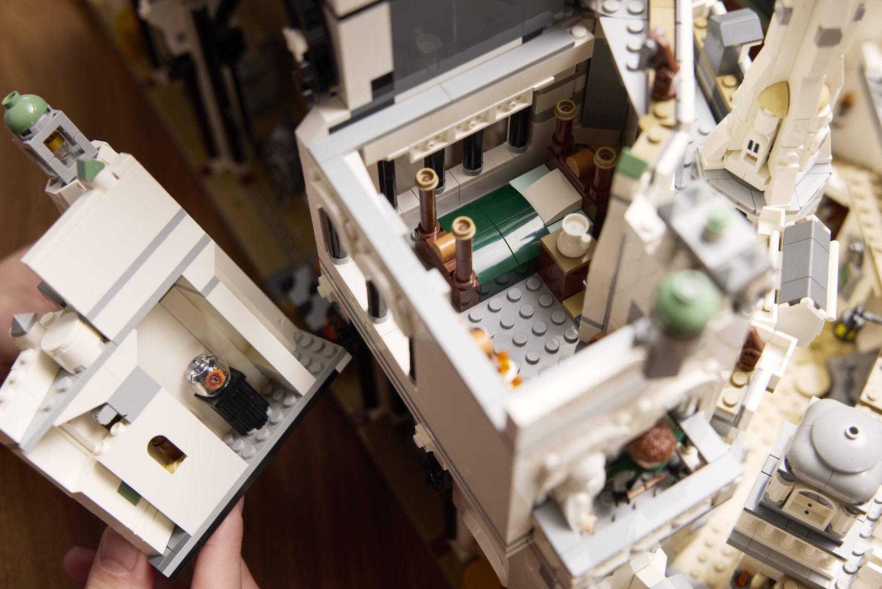 Official LEGO lifestyle image of The Lord of the Rings: Minas Tirith