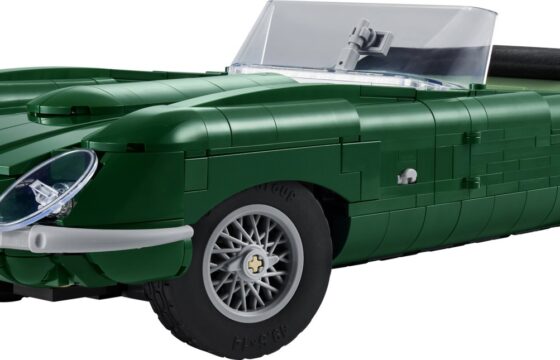 Official LEGO product image of Jaguar E-Type