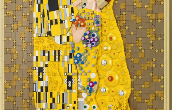 Official LEGO product image of Gustav Klimt – The Kiss