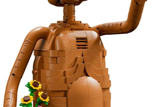Official LEGO product image of E.T. the Extra-Terrestrial