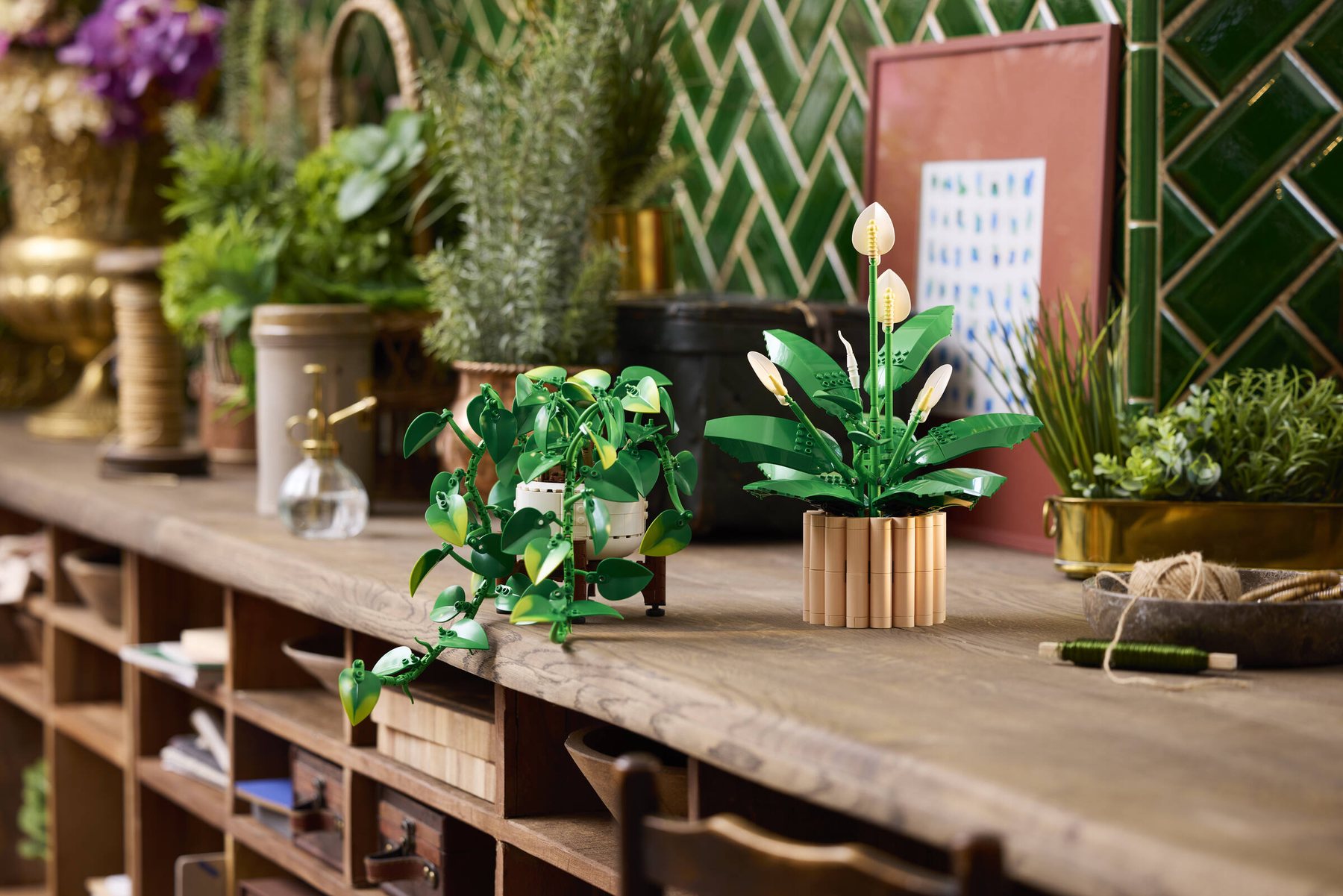 Official LEGO environment image of Hanging Golden Pothos