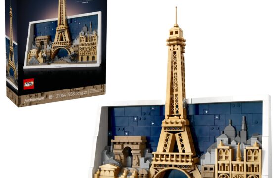 Official LEGO image of Paris – City of Love