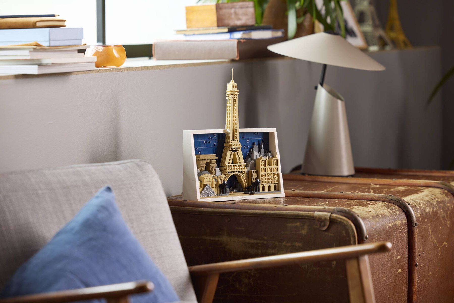 Official LEGO image of Paris – City of Love