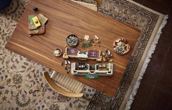 Official LEGO image of Downton Abbey
