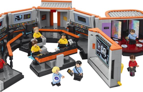 Official LEGO product image of Star Trek: U.S.S. Enterprise NCC-1701 Bridge