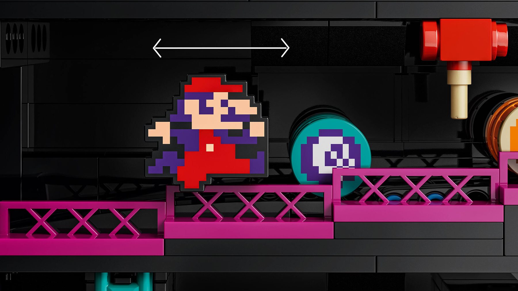 Close-up of LEGO® Donkey Kong™ Arcade with arrows showing how Jumpman can move and jump over the barrels in the game.
