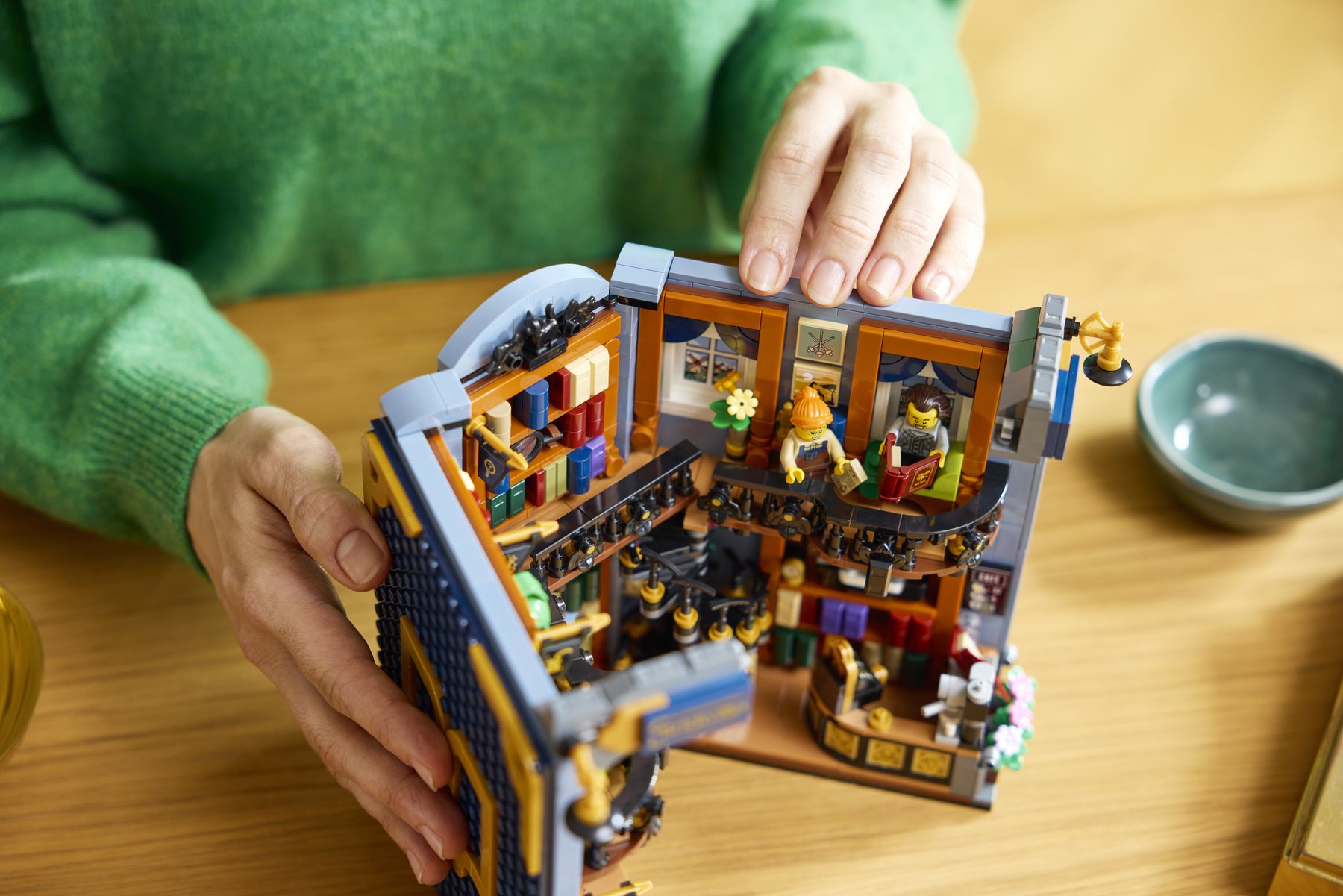 Official LEGO image of Bookstore: Book Nook