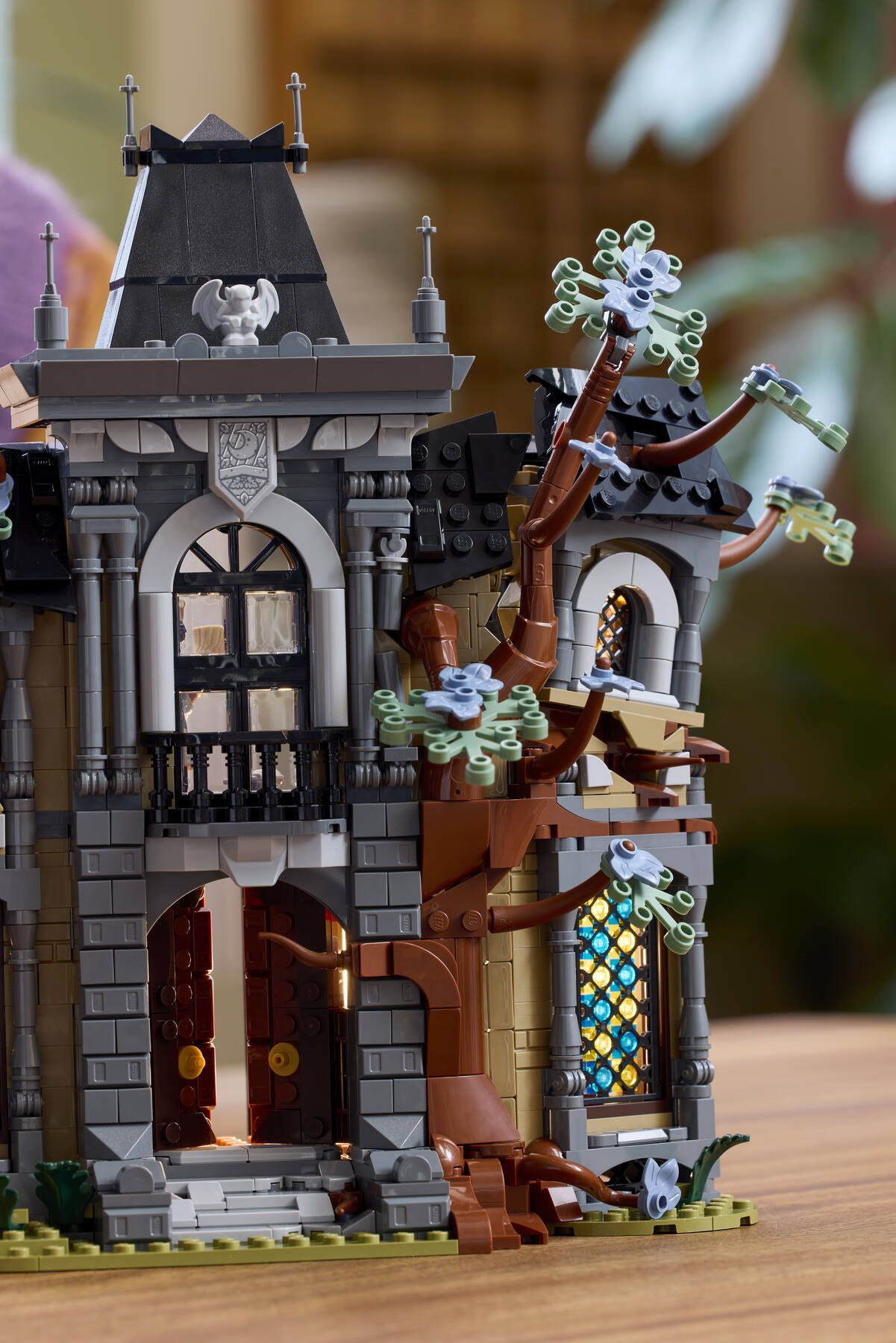 Official LEGO lifestyle image of Mayor Manor
