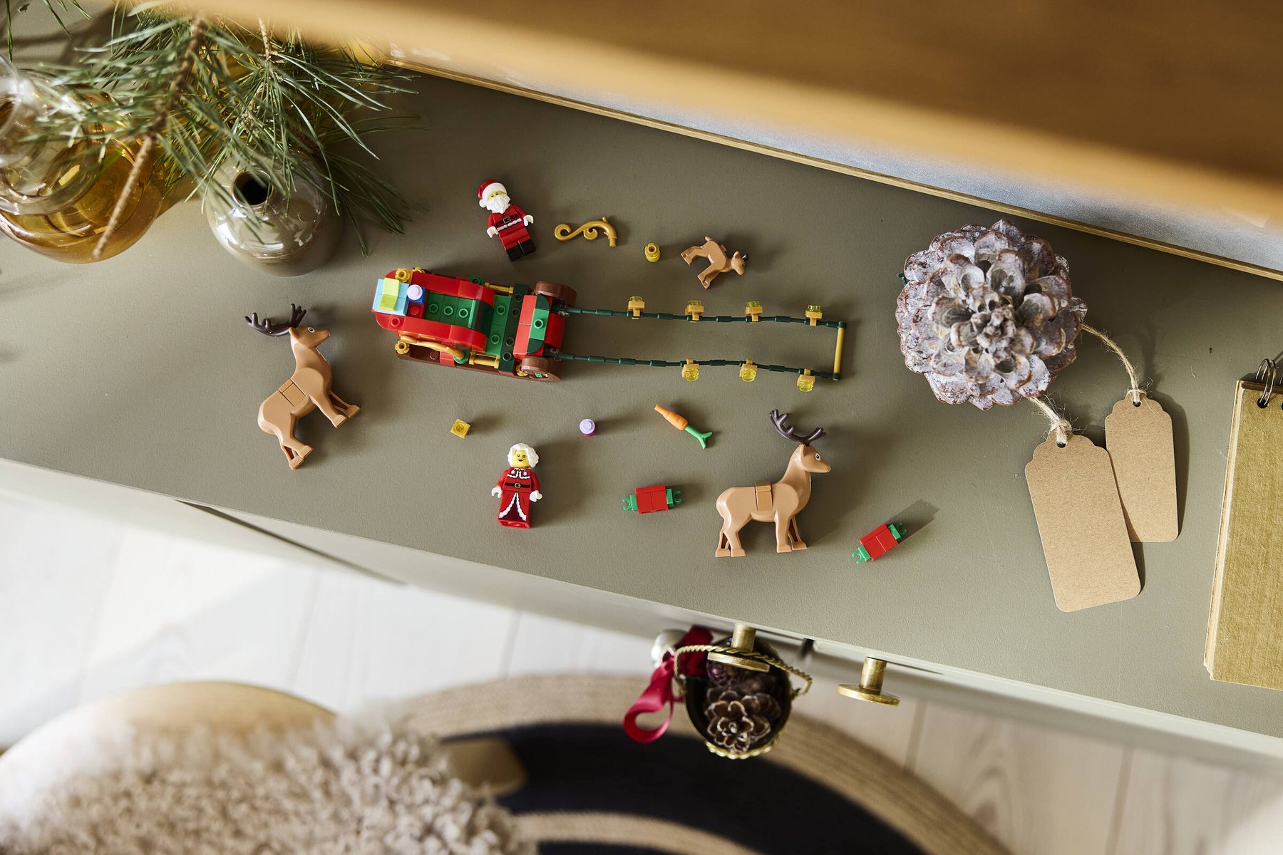 Official LEGO image of Santa's Holiday Sleigh Adventure